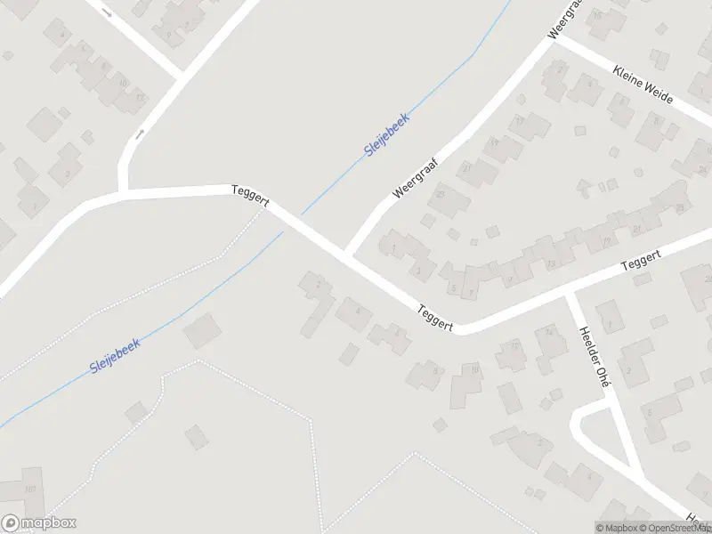 Ambulance met grote spoed naar de Teggert in Heel