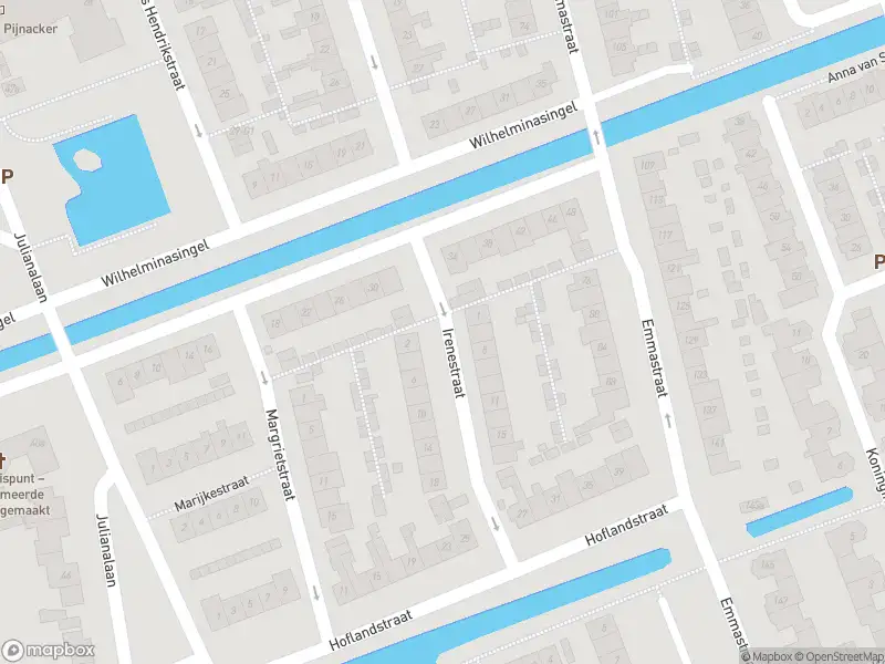 Ambulance met grote spoed naar de Irenestraat in Pijnacker