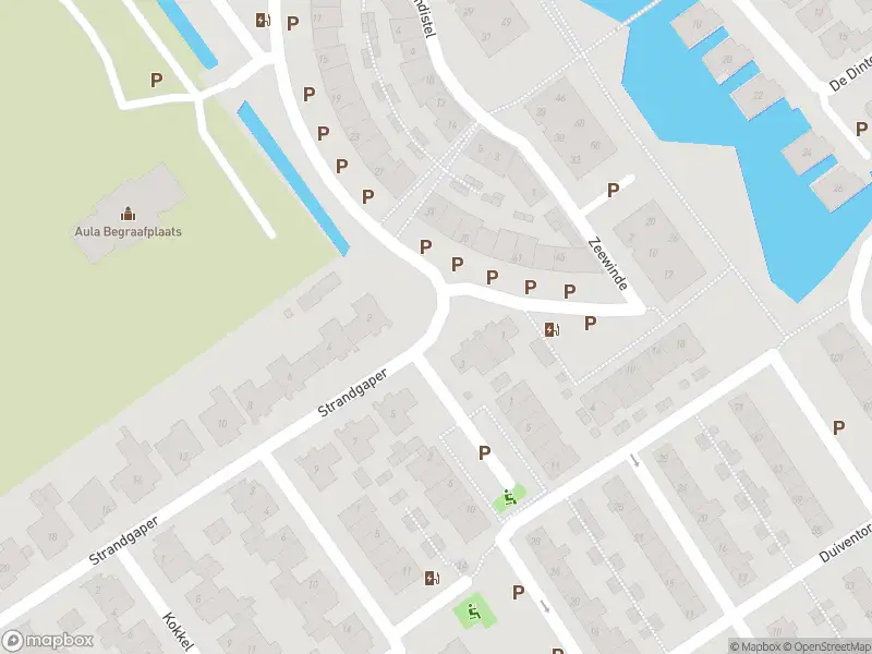 Ambulance met grote spoed naar de Strandgaper in Naaldwijk