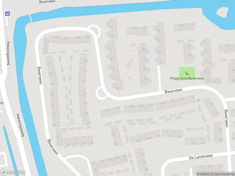 Ambulance met grote spoed naar de Beverveen in Spijkenisse