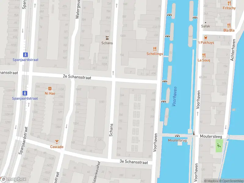 Ambulance met grote spoed naar de Schans in Rotterdam