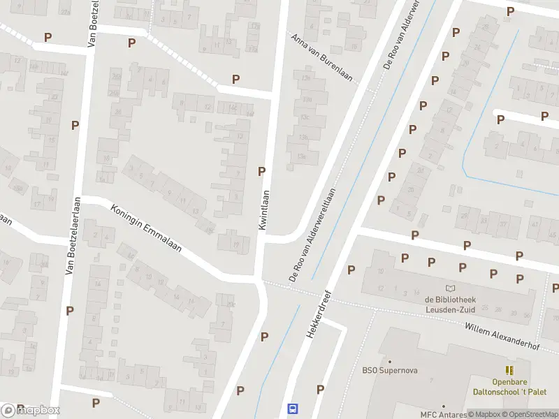 Politie naar de De Roo van Alderwereltlaan in Leusden vanwege aanrijding met letsel