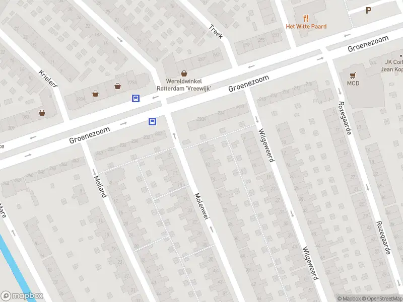 Ambulance met gepaste spoed naar de Molenwei in Rotterdam