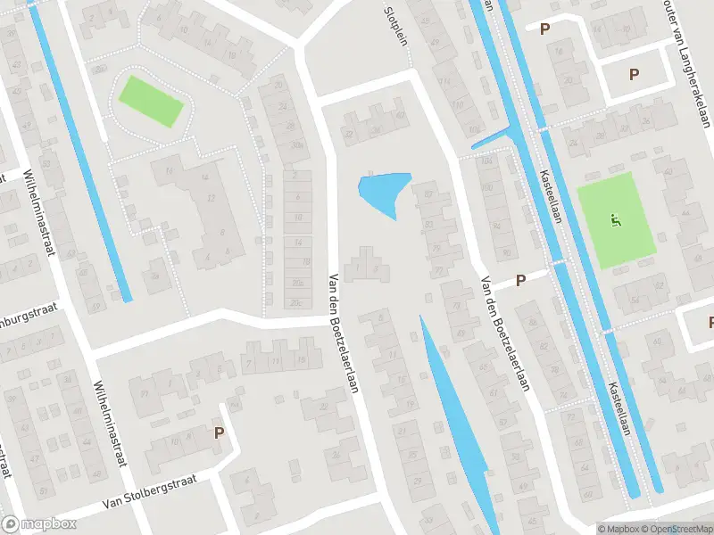 Ambulance met gepaste spoed naar de Van den Boetzelaerlaan in Langerak