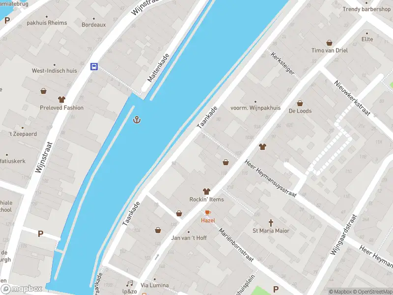 Ambulance met grote spoed naar de Taankade in Dordrecht