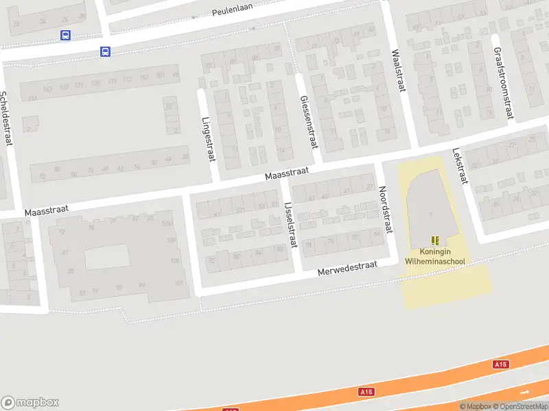 Ambulance met gepaste spoed naar de Maasstraat in Hardinxveld-Giessendam