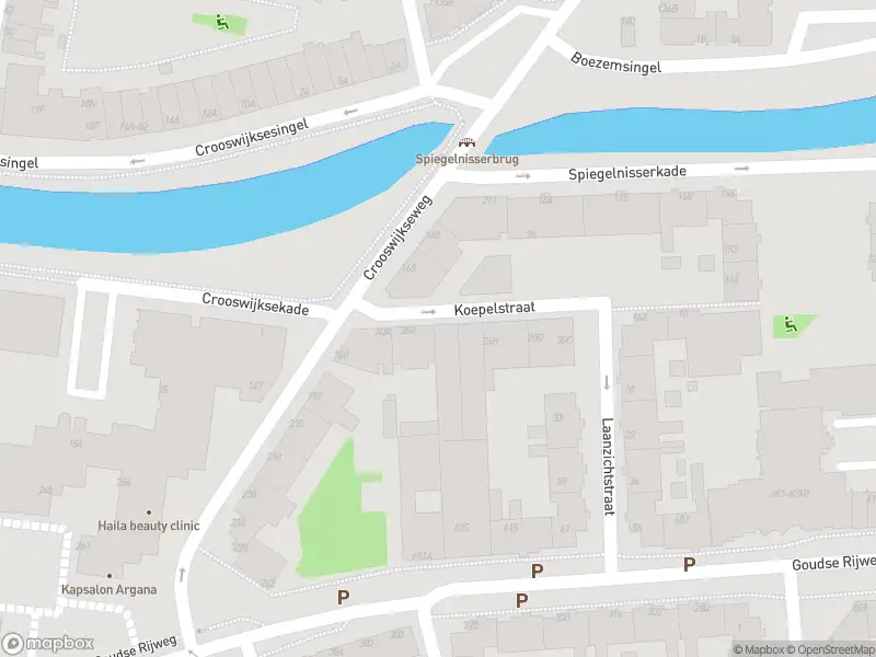 Ambulance met grote spoed naar de Koepelstraat in Rotterdam