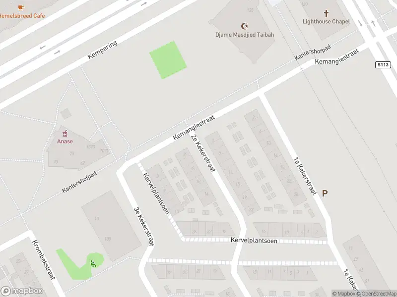 Ambulance met grote spoed naar de 2e Kekerstraat in Amsterdam