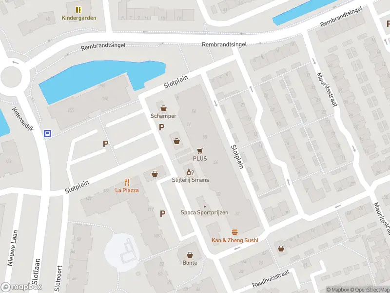 Ambulance met gepaste spoed naar de Slotplein in Capelle aan den IJssel