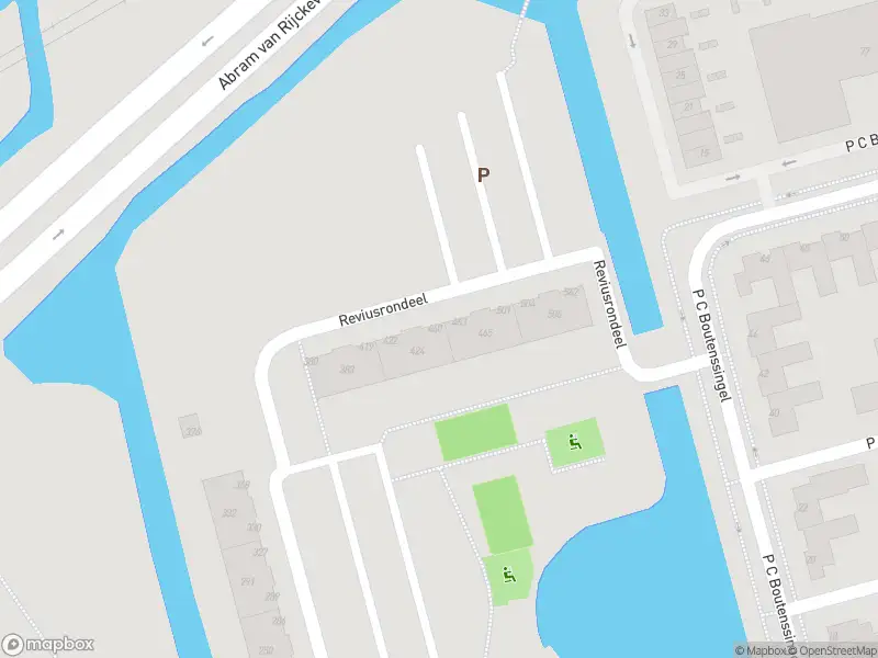 Ambulance met grote spoed naar de Reviusrondeel in Capelle aan den IJssel