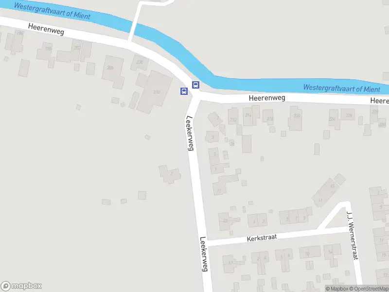 Ambulance met grote spoed naar de Leekerweg in Barsingerhorn