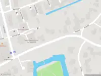 Ambulance met gepaste spoed naar de Rijsdijk in Rhoon