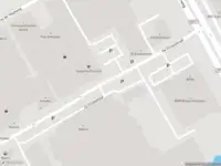 Ambulance met grote spoed naar de De Flinesstraat in Amsterdam-Duivendrecht