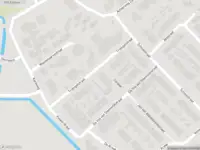 Brandweer met gepaste spoed naar de Tuinpad in Abbenbroek vanwege stormschade