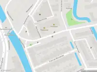 Ambulance met gepaste spoed naar de Gabriël Metzustraat in Leiden