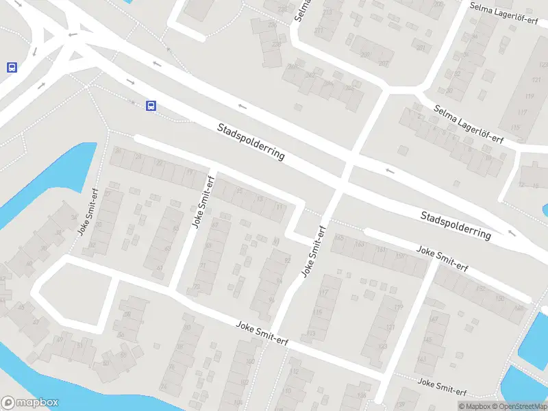 Ambulance met gepaste spoed naar de Joke Smit-erf in Dordrecht