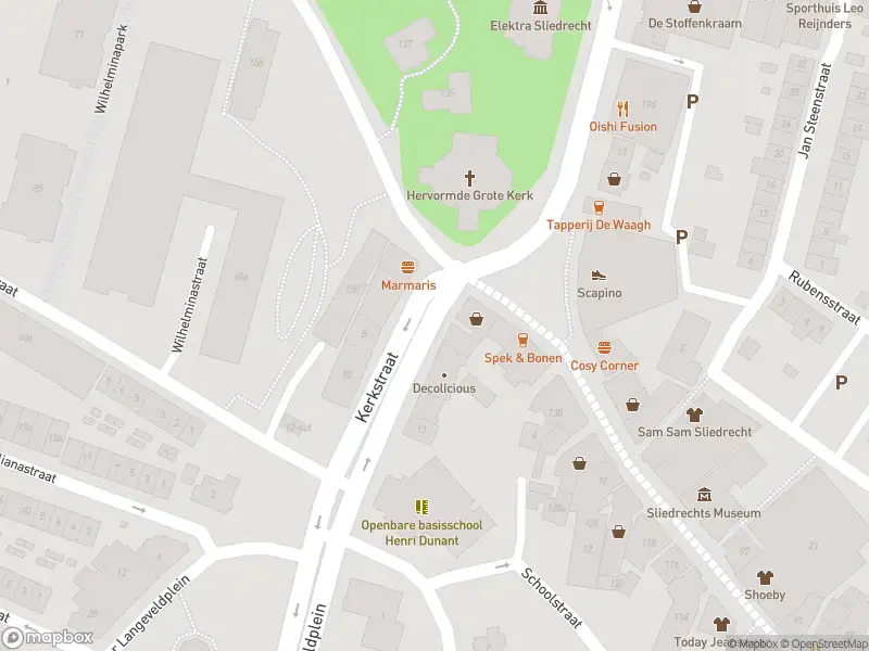 Ambulance met gepaste spoed naar de Kerkstraat in Sliedrecht