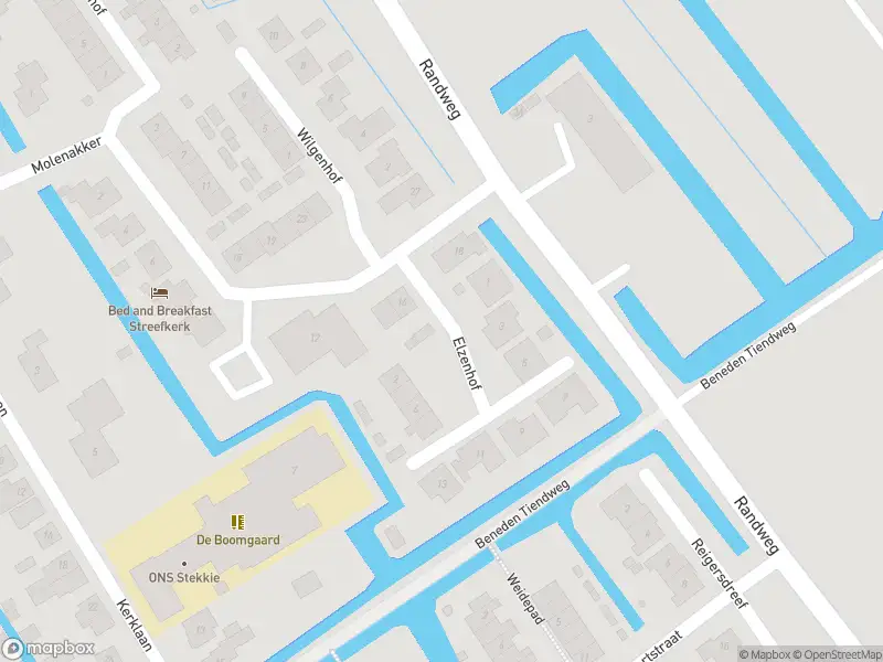 Ambulance met gepaste spoed naar de Elzenhof in Streefkerk