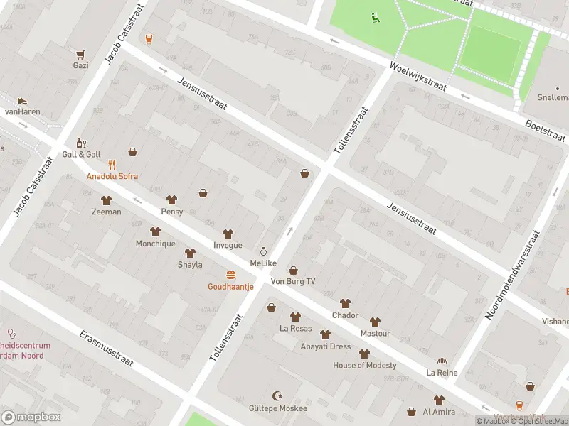 Ambulance met grote spoed naar de Tollensstraat in Rotterdam