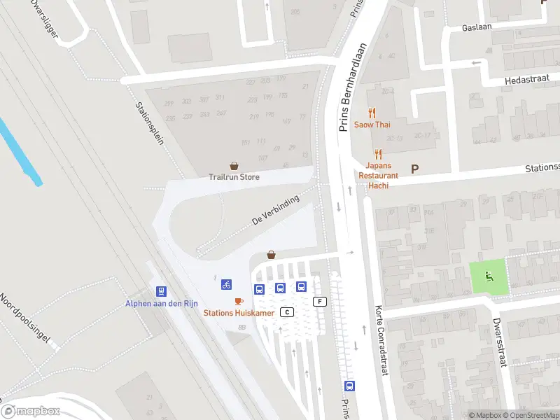 Brandweer met gepaste spoed naar de Stationsplein in Alphen aan den Rijn