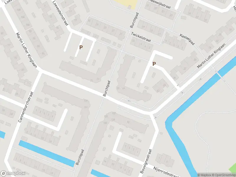 Ambulance met grote spoed naar de Burchtpad in Hellevoetsluis