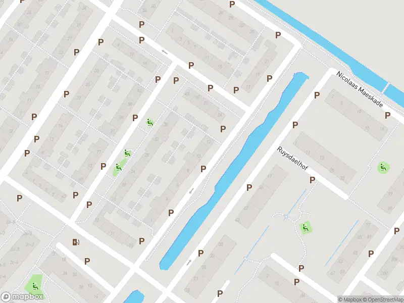 Ambulance met grote spoed naar de Albert Schweitzerplantsoen in Voorschoten