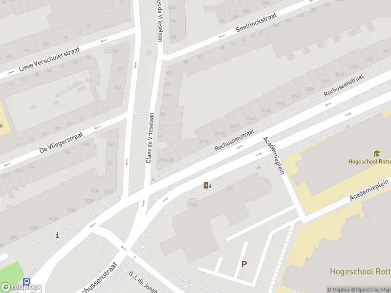 Ambulance met gepaste spoed naar de Rochussenstraat in Rotterdam