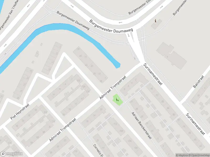 Ambulance met grote spoed naar de Admiraal Trompstraat in Zwijndrecht