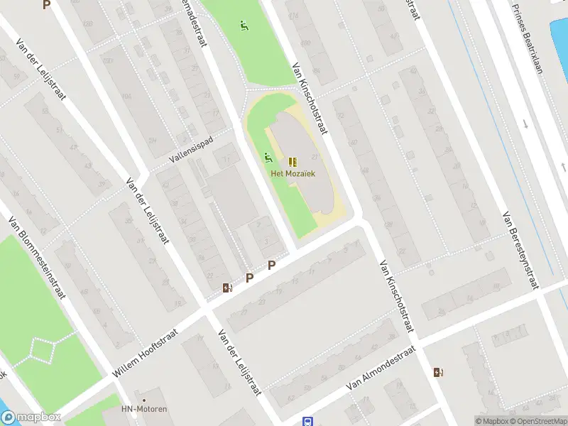 Ambulance met grote spoed naar de Van Alkemadestraat in Delft