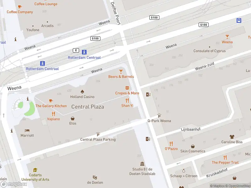 Ambulance met gepaste spoed naar de Karel Doormanstraat in Rotterdam