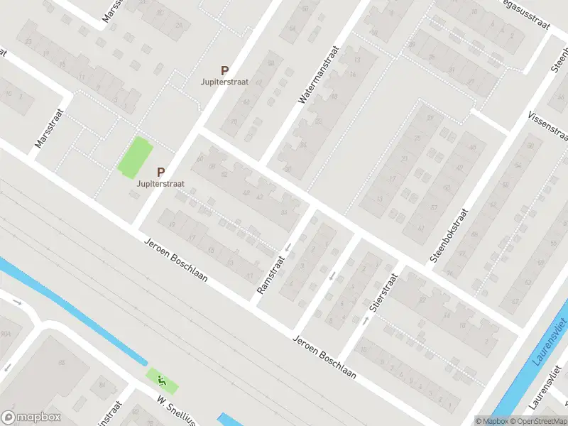 Ambulance met grote spoed naar de Zuiderkruisstraat in Zwijndrecht