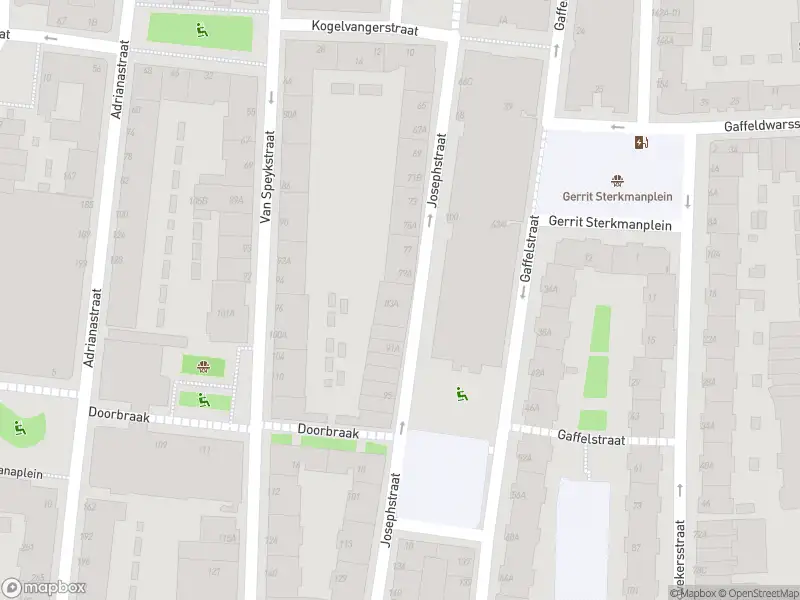 Ambulance met gepaste spoed naar de Josephstraat in Rotterdam