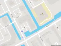 Ambulance met grote spoed naar de Kerklaan in Capelle aan den IJssel