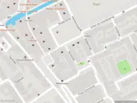 Ambulance met grote spoed naar de Reinestraat in Maassluis