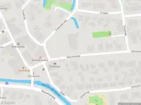 Politie met grote spoed naar de Van Swinderenweg in Ezinge vanwege voertuigen te water