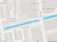 Politie met grote spoed naar de Van Randwijkstraat in Leiden vanwege ongeval met letsel