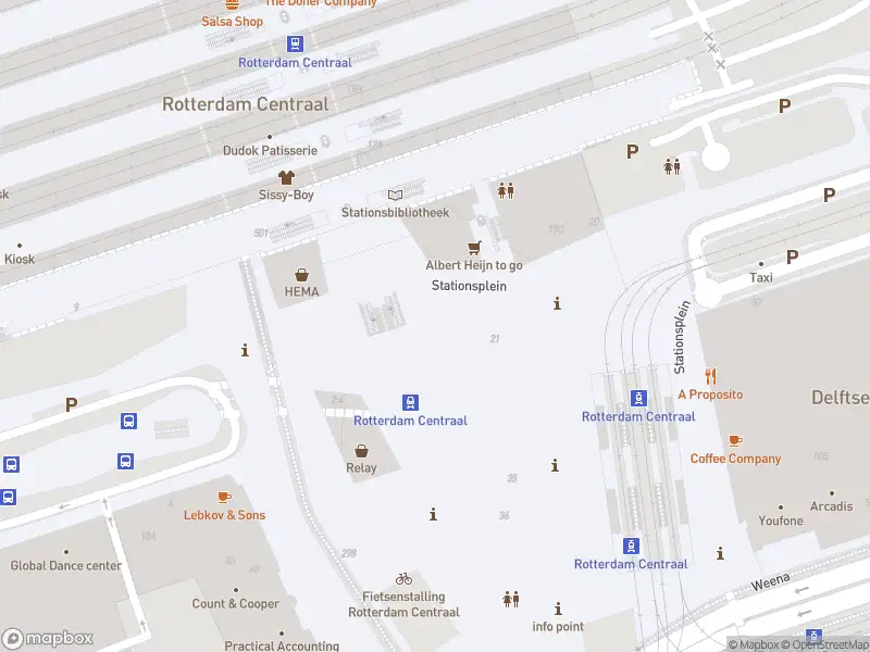 Ambulance met gepaste spoed naar de Delftseplein in Rotterdam