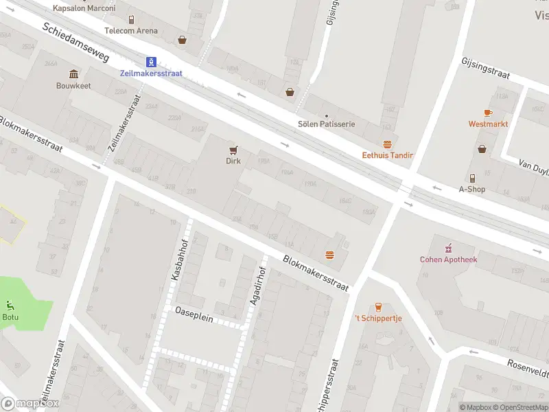 Ambulance met gepaste spoed naar de Blokmakersstraat in Rotterdam