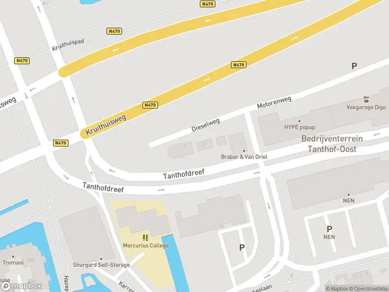 Ambulance met grote spoed naar de Dieselweg in Delft
