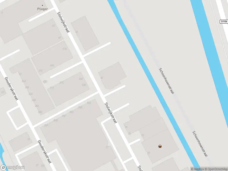 Ambulance met gepaste spoed naar de Stolwijkstraat in Rotterdam