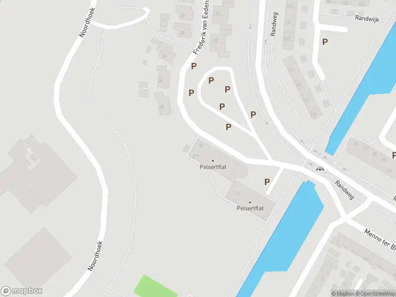 Ambulance met grote spoed naar de Rembrandtlaan in Papendrecht