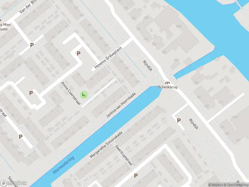 Ambulance met gepaste spoed naar de Jantina van Hoornkade in Leiden