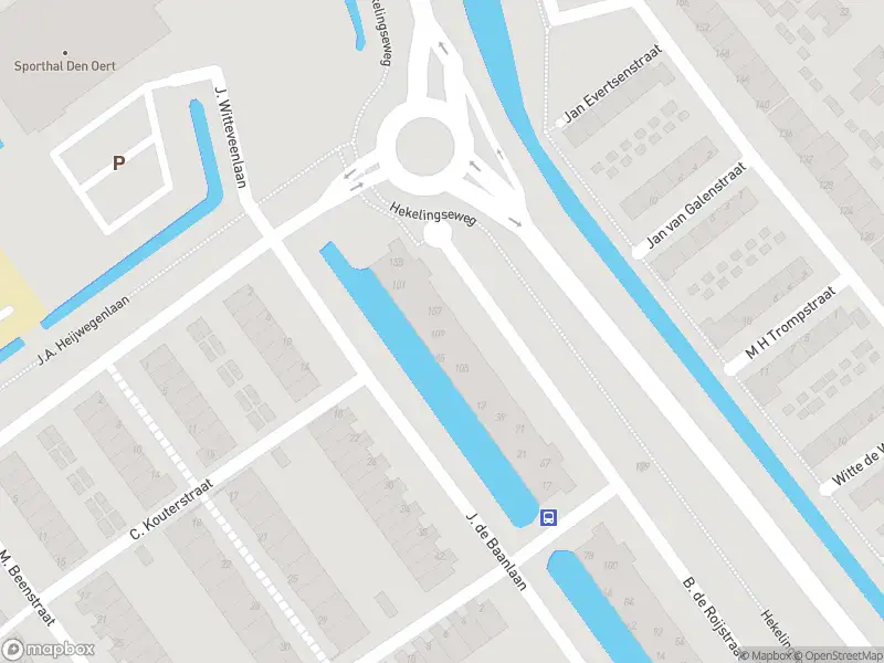 Ambulance met grote spoed naar de B. de Roijstraat in Spijkenisse