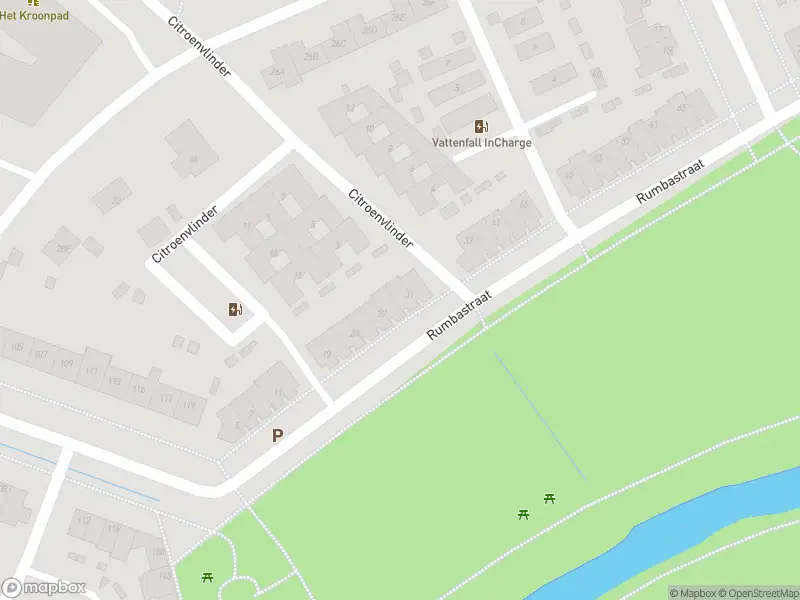 Brandweer met gepaste spoed naar de Rumbastraat in Apeldoorn vanwege een buitenbrand