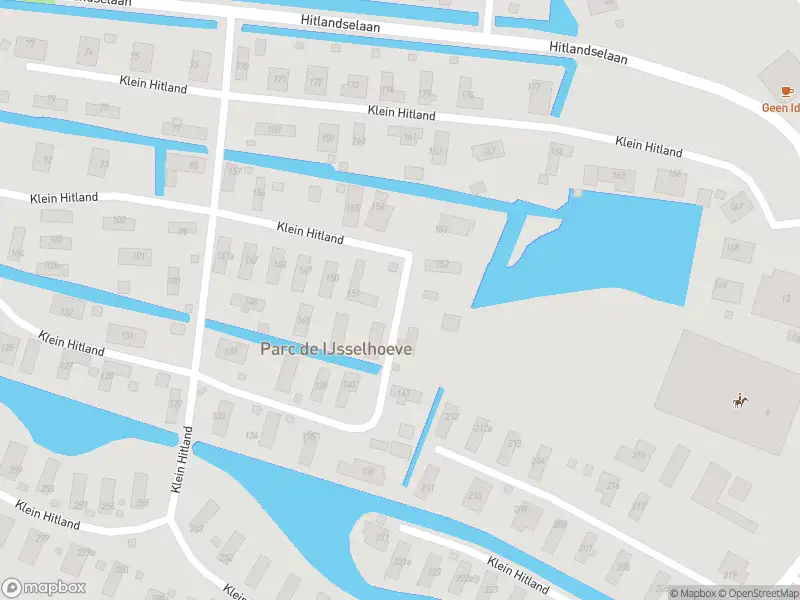 Politie met gepaste spoed naar de Klein Hitland in Nieuwerkerk aan den IJssel vanwege voertuigen te water