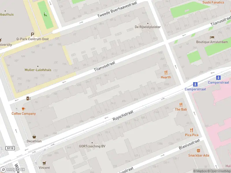 Brandweer met gepaste spoed naar de Tweede Boerhaavestraat in Amsterdam