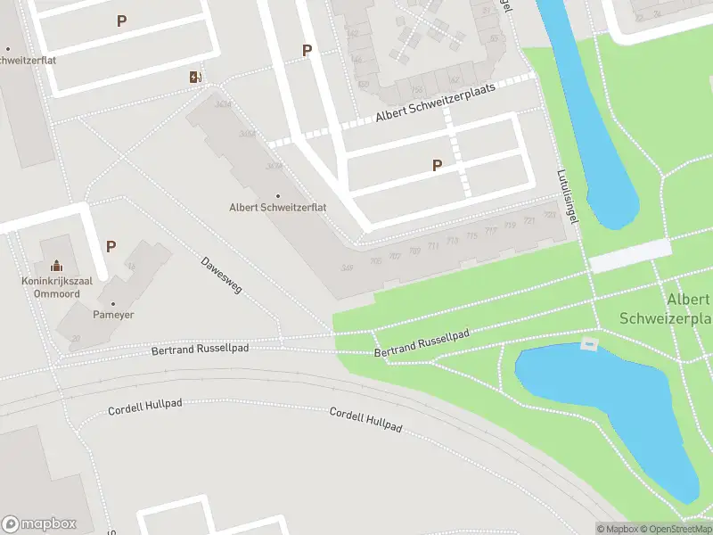 Ambulance met gepaste spoed naar de Albert Schweitzerplaats in Rotterdam