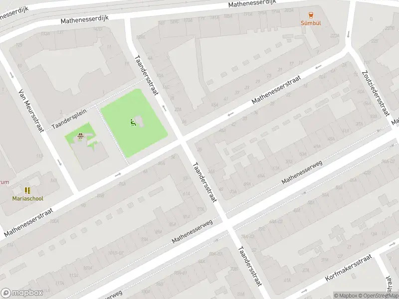 Ambulance met grote spoed naar de Taandersstraat in Rotterdam