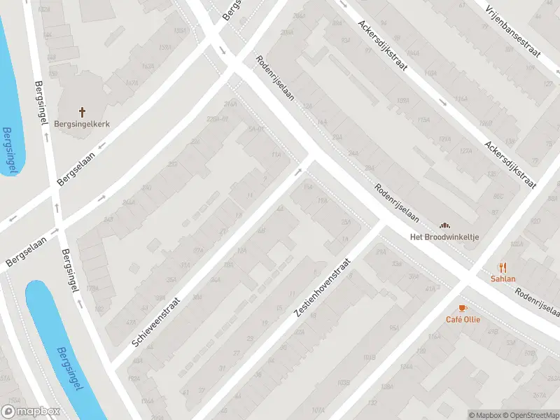 Ambulance met grote spoed naar de Schieveenstraat in Rotterdam