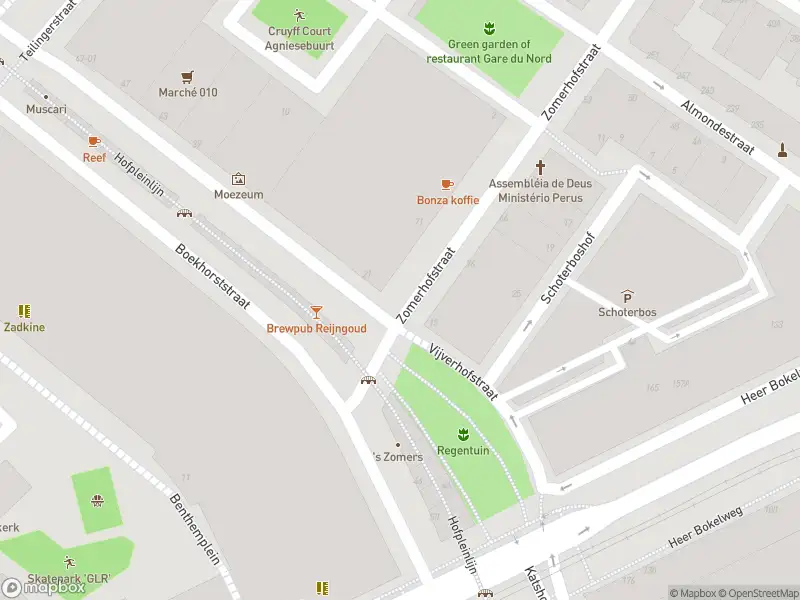 Ambulance met gepaste spoed naar de Vijverhofstraat in Rotterdam